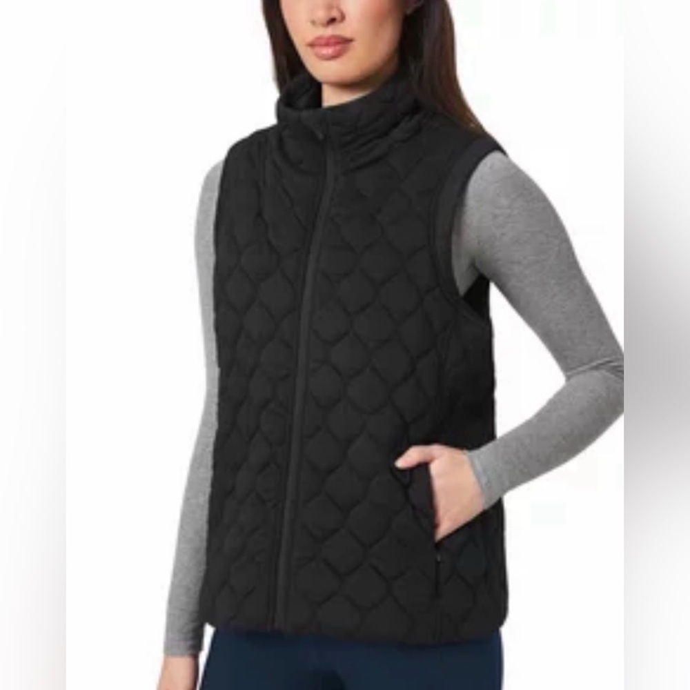Kirkland Women Quilted Active Vest Black Size Large 7771811 NWT Stretch Pocket
